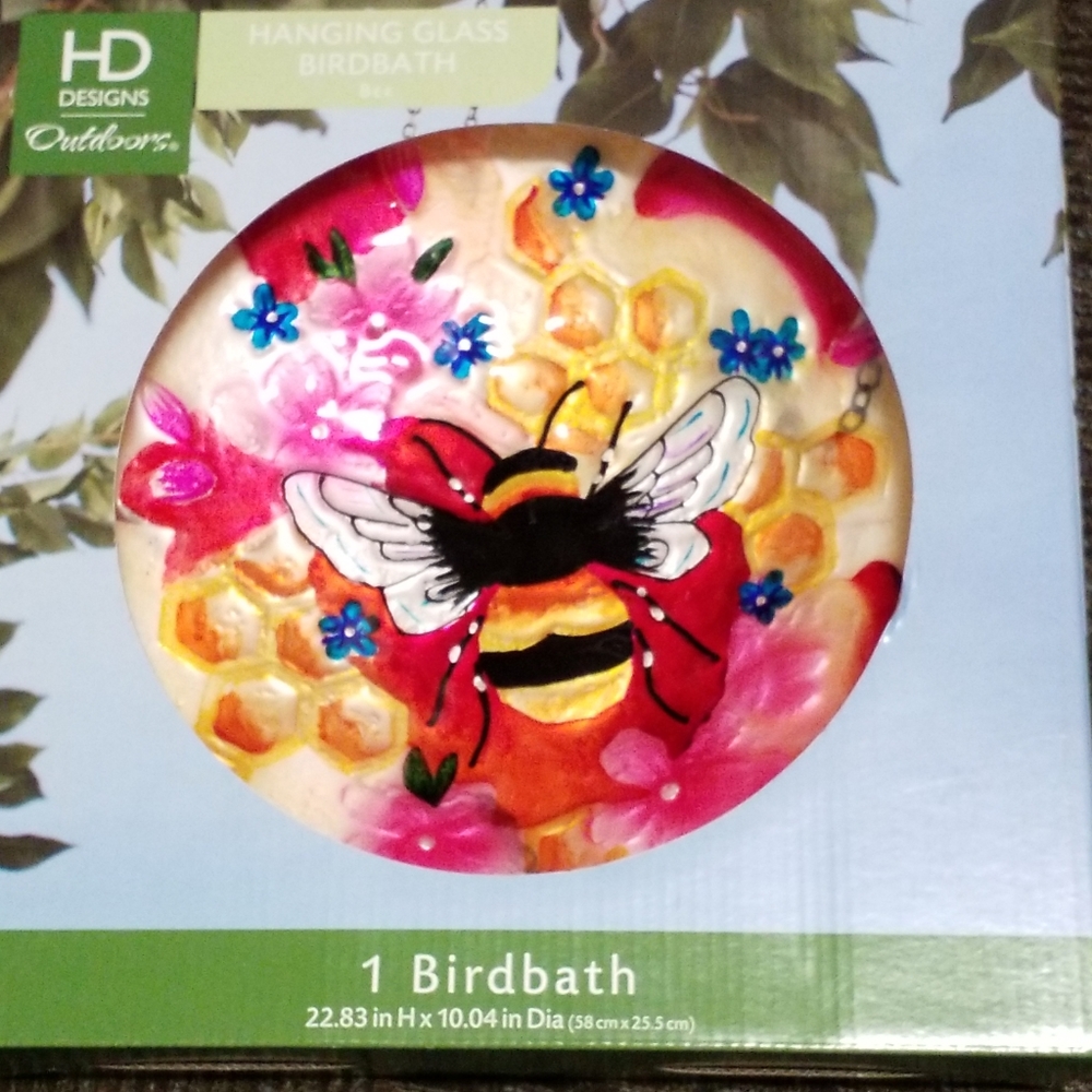 HD Designs Glass Hanging Birdbath Bee